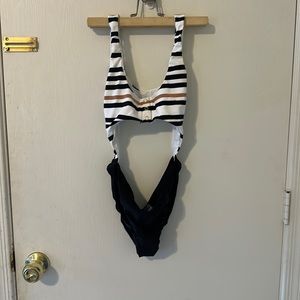 Beachbunny swim monokini